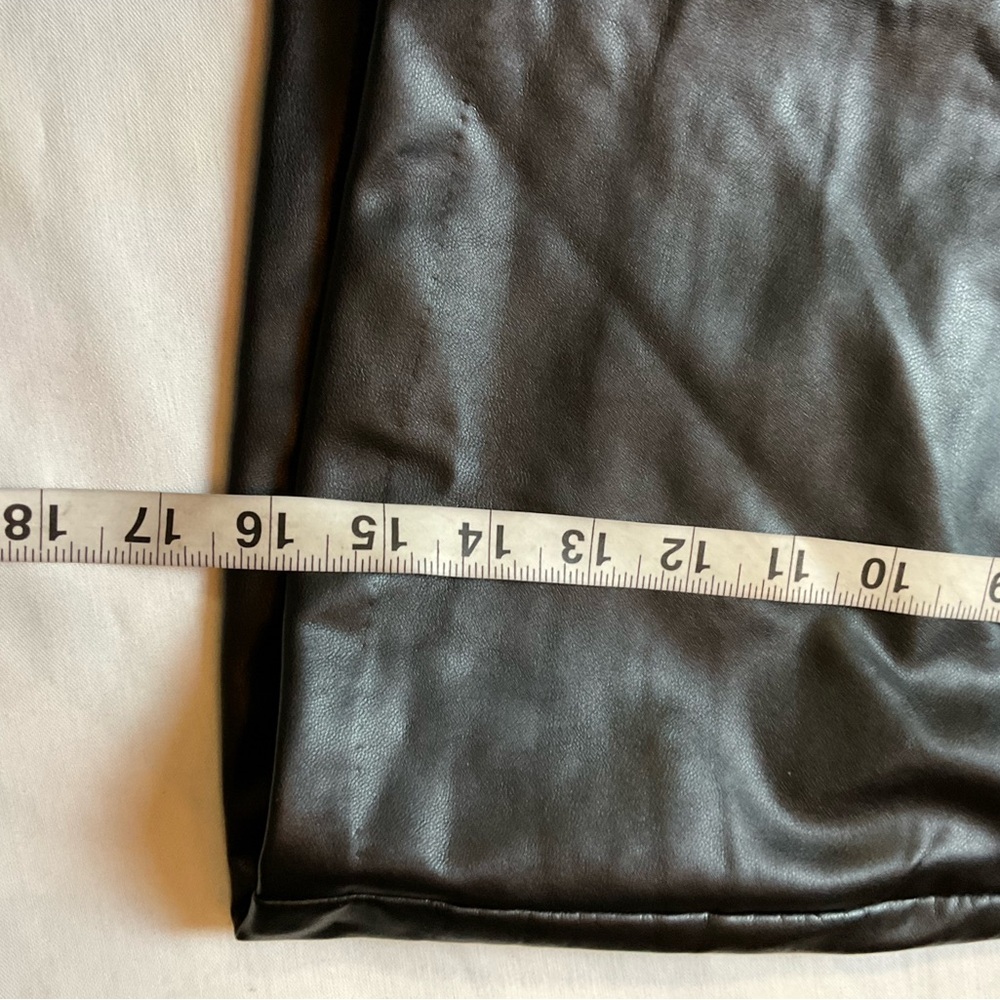 Abercrombie & Fitch Faux Leather Mini Skirt NWT Size M Black - Picture 9 of 10